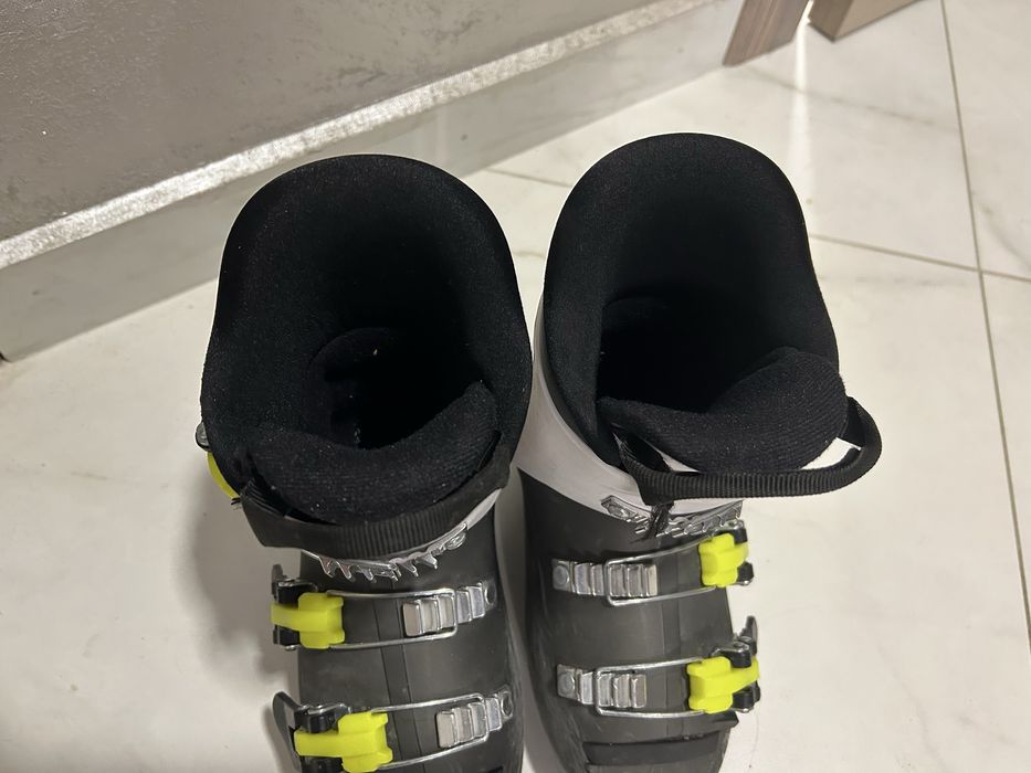 Детски ски обувки