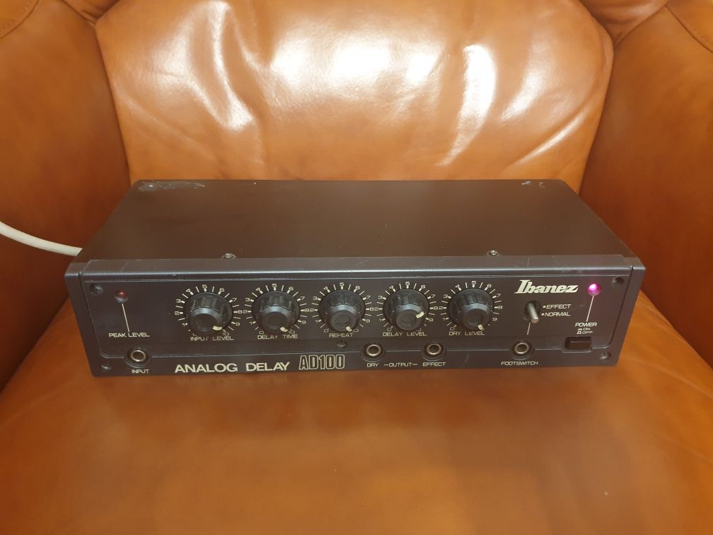 Rar - procesor analog delay AD100 Ibanez