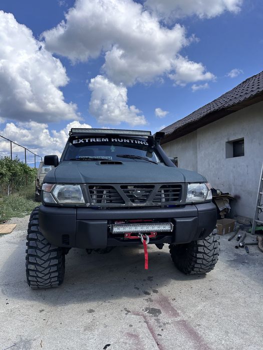 Vand Nissan Patrol Y61 M57 3.0 ( schimb cu miniexcavator )