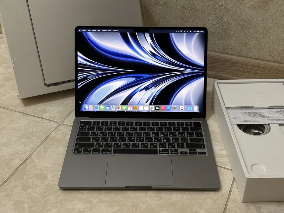 Новый MacBook Air 13.6 M2 АКБ 98% 2025 SSD256/RAM8GB Ноутбук Chip Inch