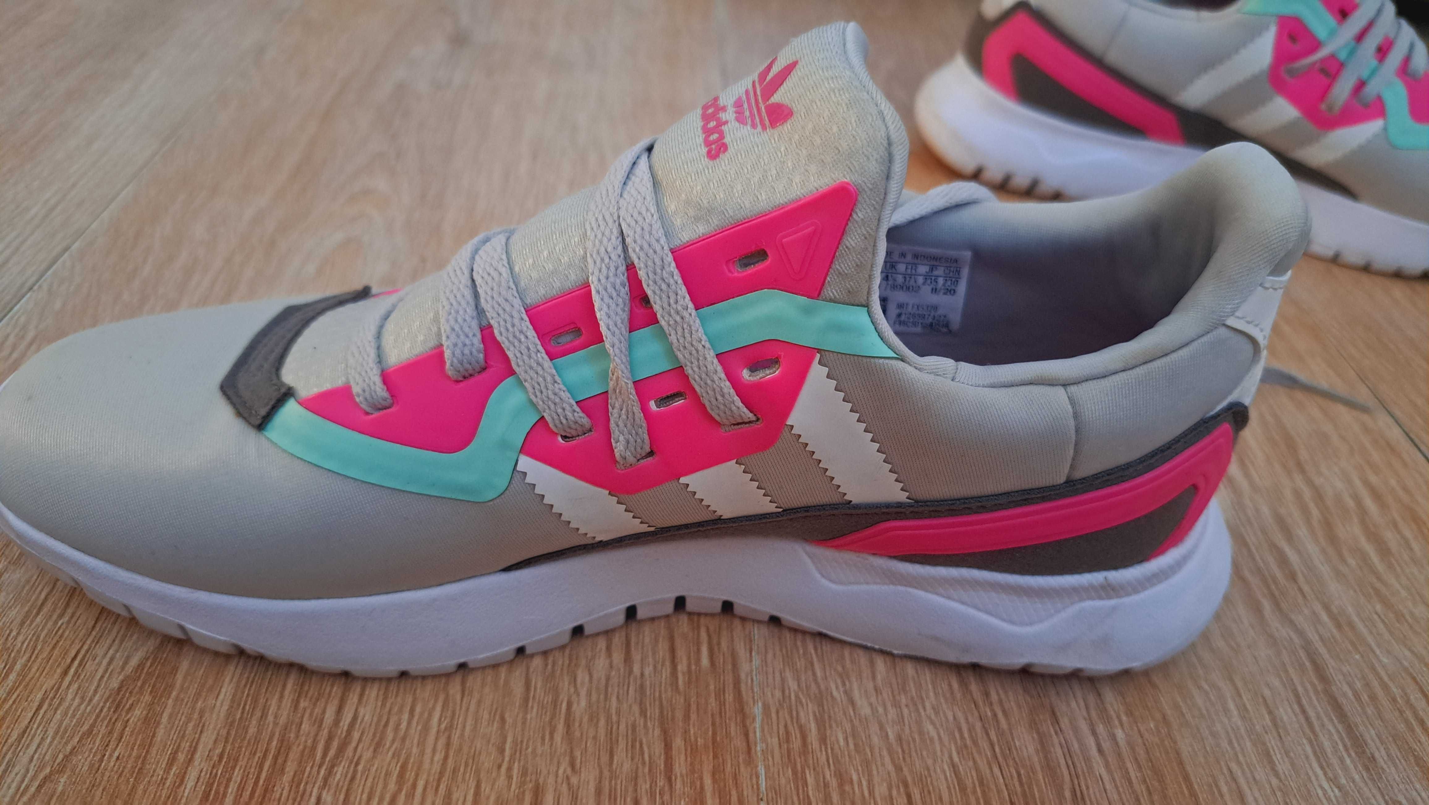 маратонки Adidas