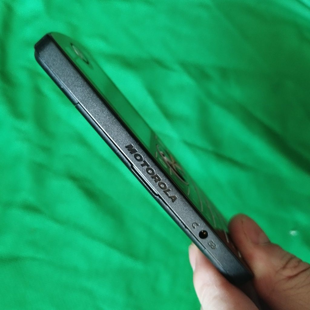 Motorola F3 Motofone  ( decodat )