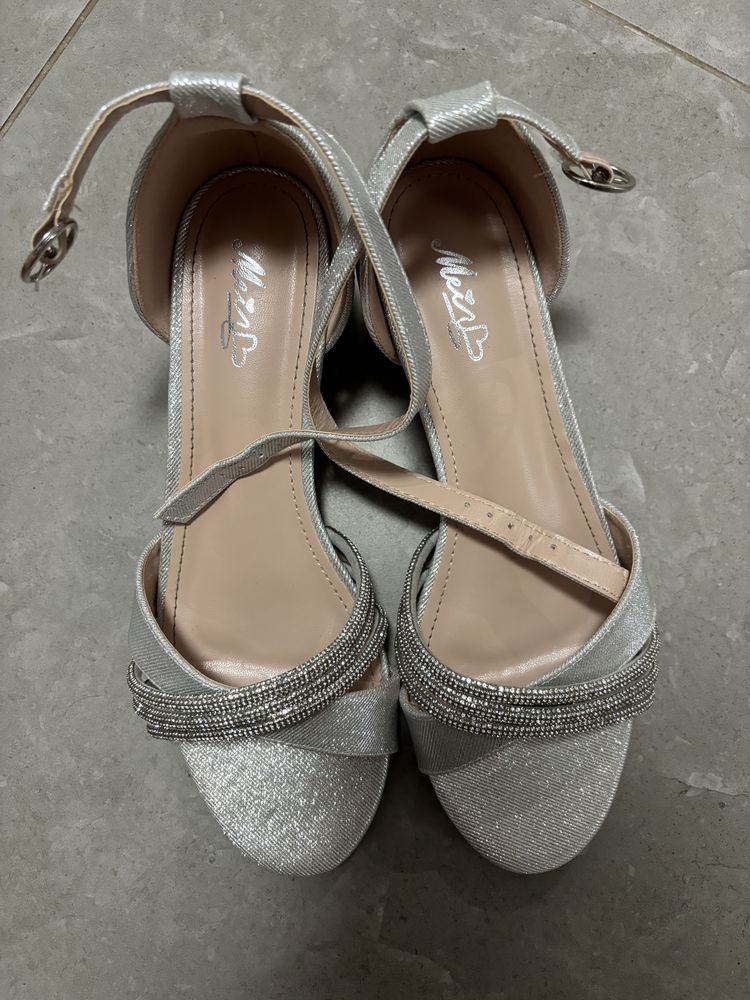 Sandale elegante, super comode