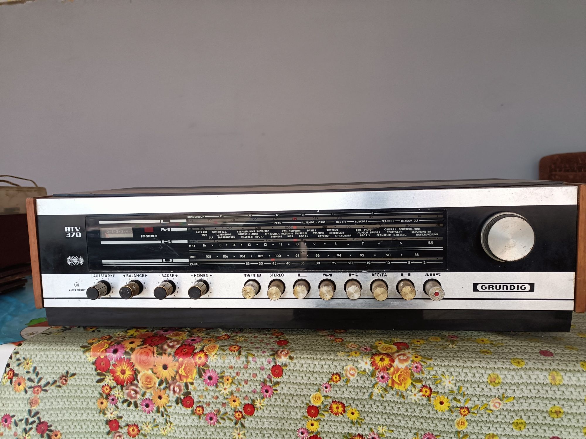 Radio Grundig RTV370