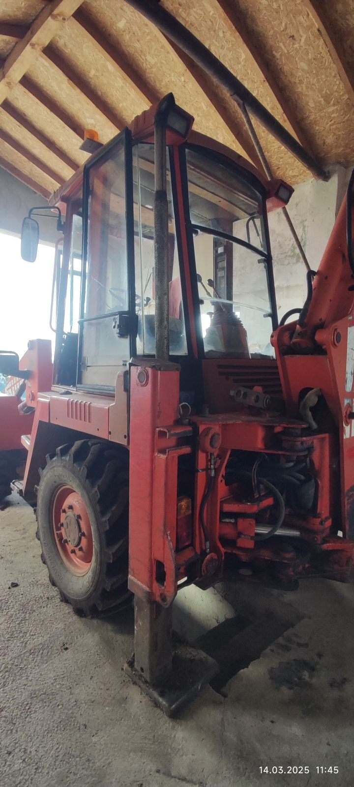 Комбиниран багер FAI 575