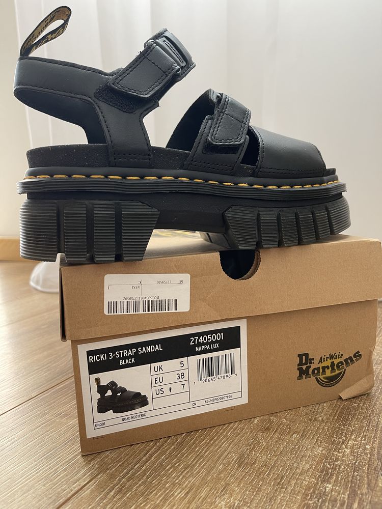 Dr. Martens сандали 38 номер