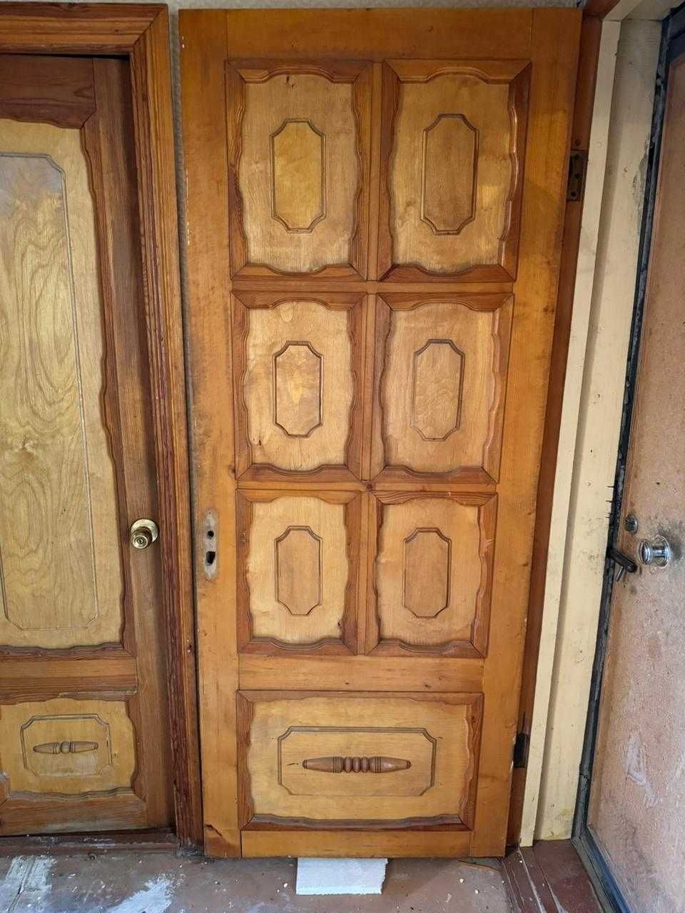 Продается дверь ручной работы