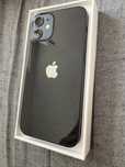 iPhone 12 mini без зарядно