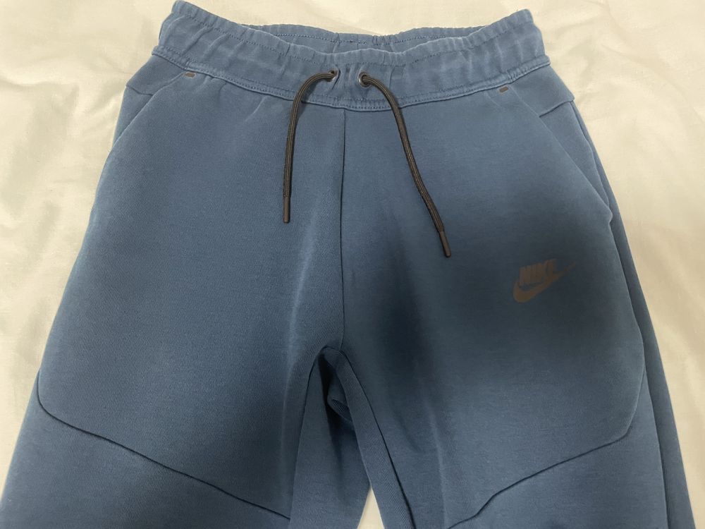 Pantaloni Nike Tech copii