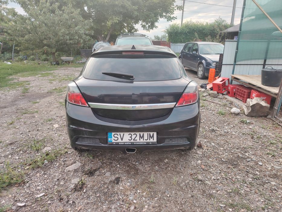 Vând sau dezmembrez Astra h