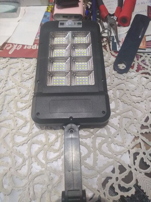 Lampă solară de putere mare