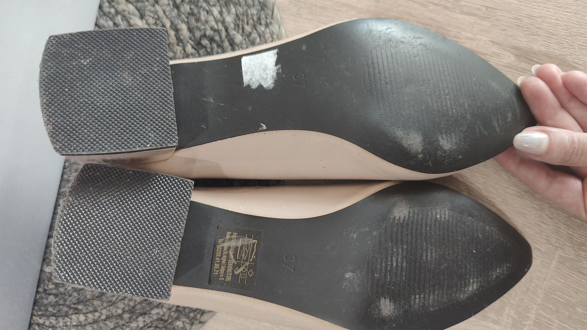 Pantofi cu toc patrat 37 nude/bej deschis Solo Donna Benvenuti piele