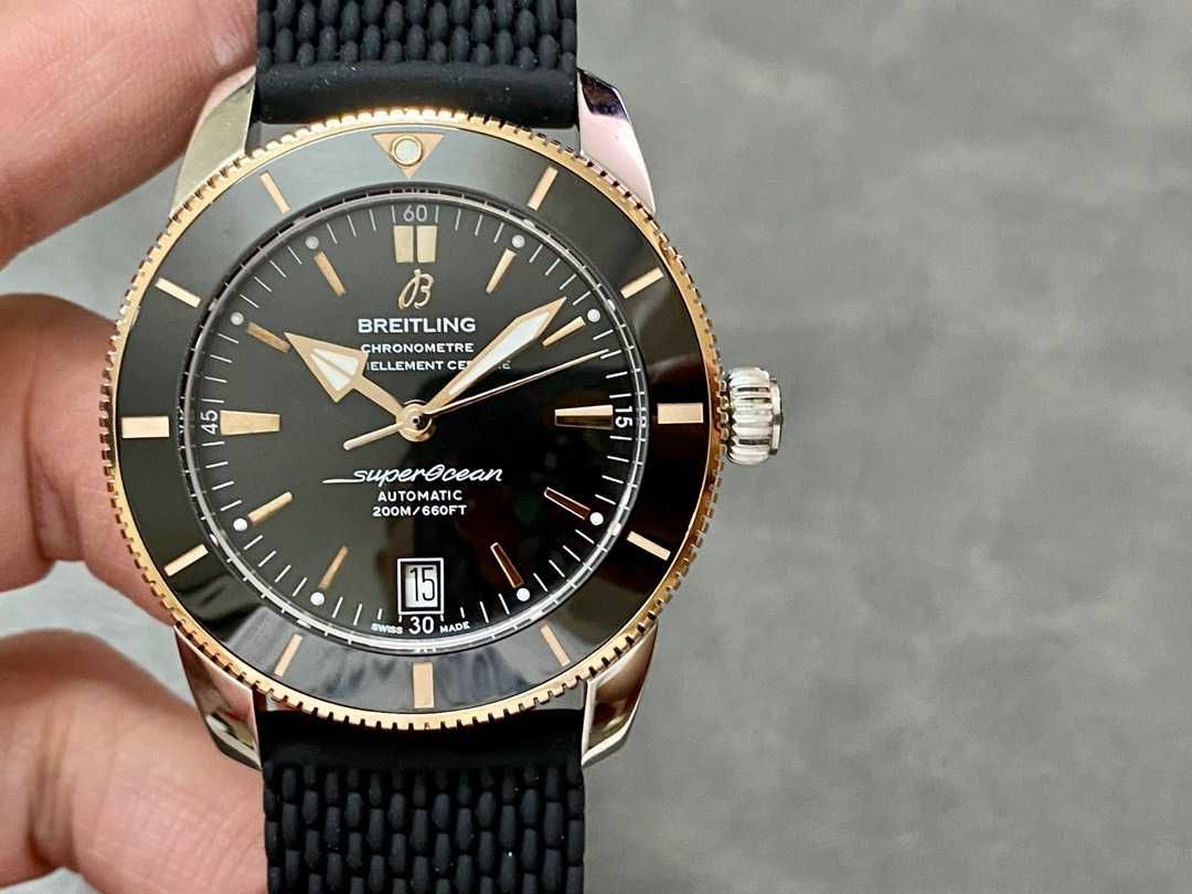 Часовници Breitling Superocean 42mm