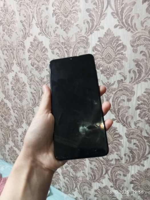 Redmi note 8 pro 800.000 kelishiladi