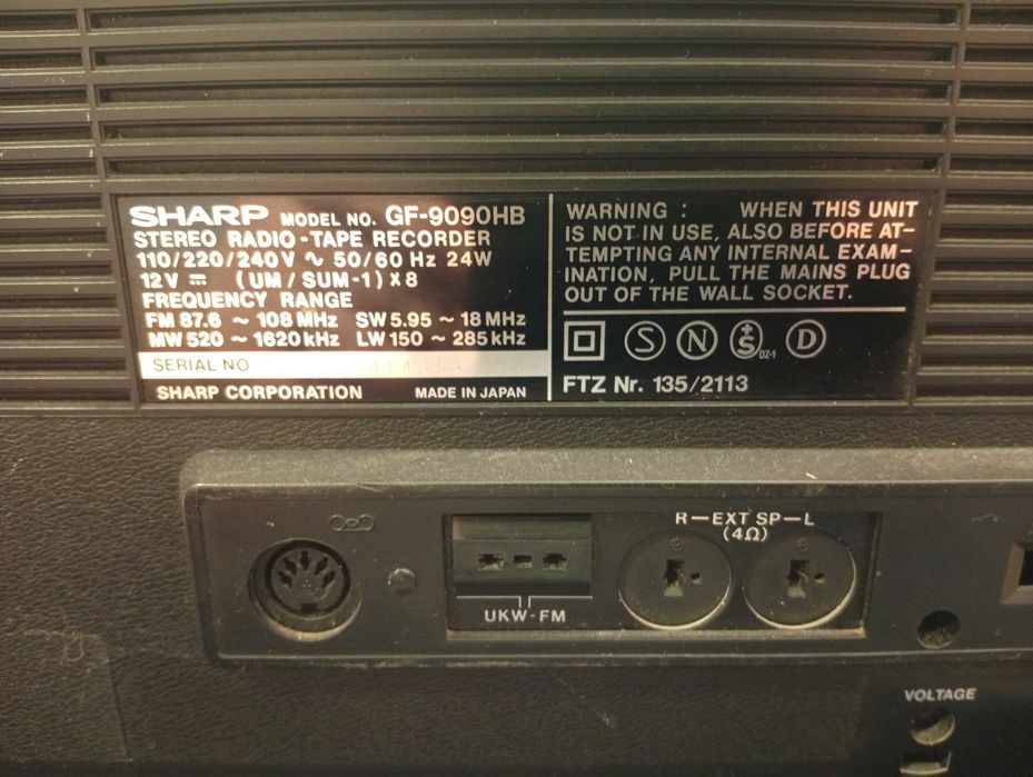 Radiocasetofon SHARP GF-9090