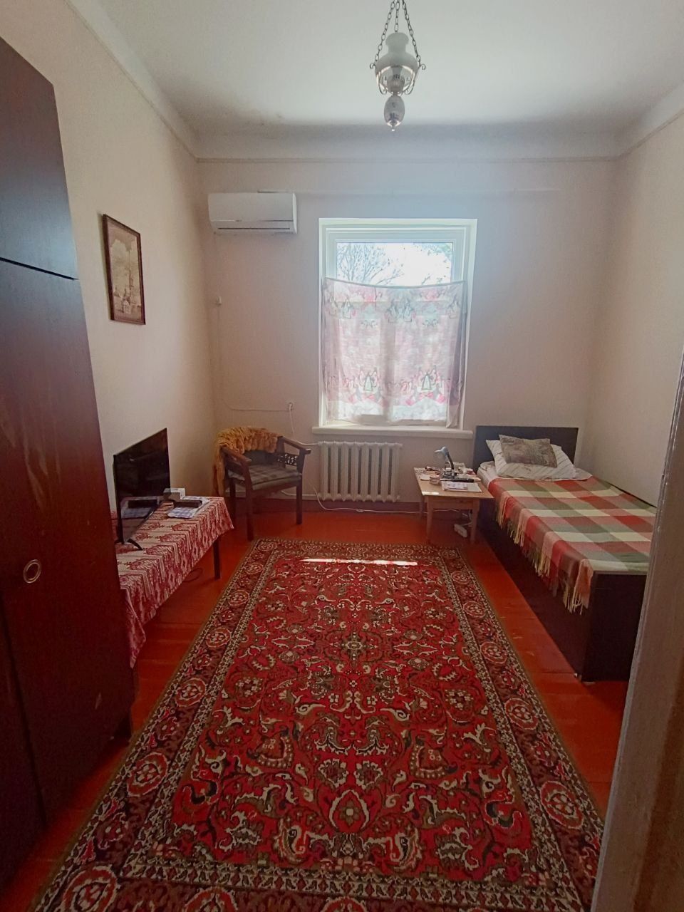 Срочно сдается квартира жаркурганский 2/2/2 300у,е