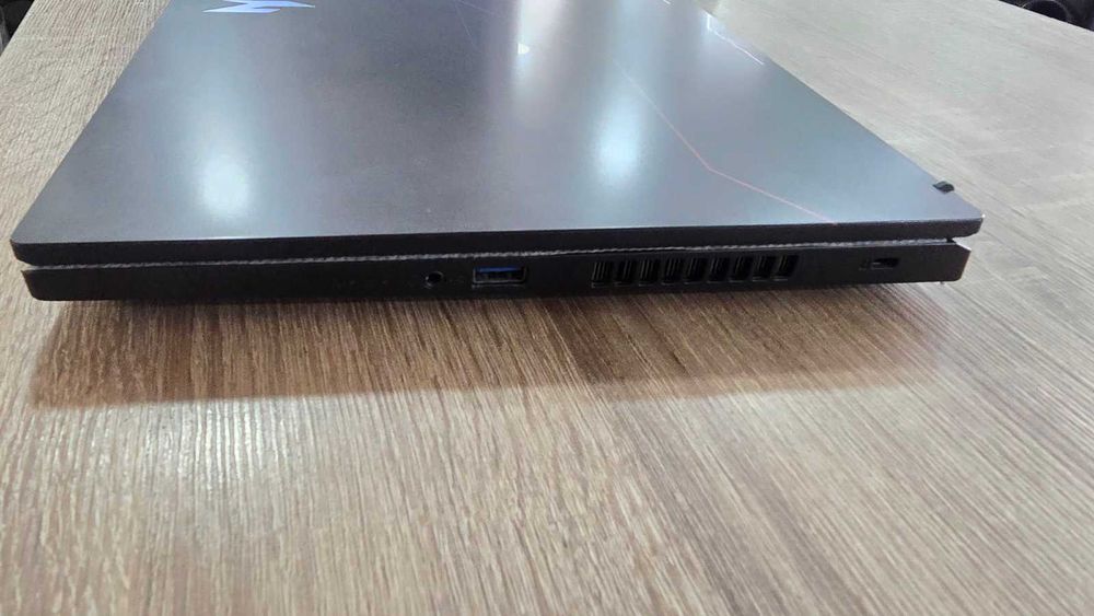 Лаптоп Acer Nitro V15 / RTX 5060 /32 RAM/ 1TB M.2 NVMe SSD /Intel i9 /