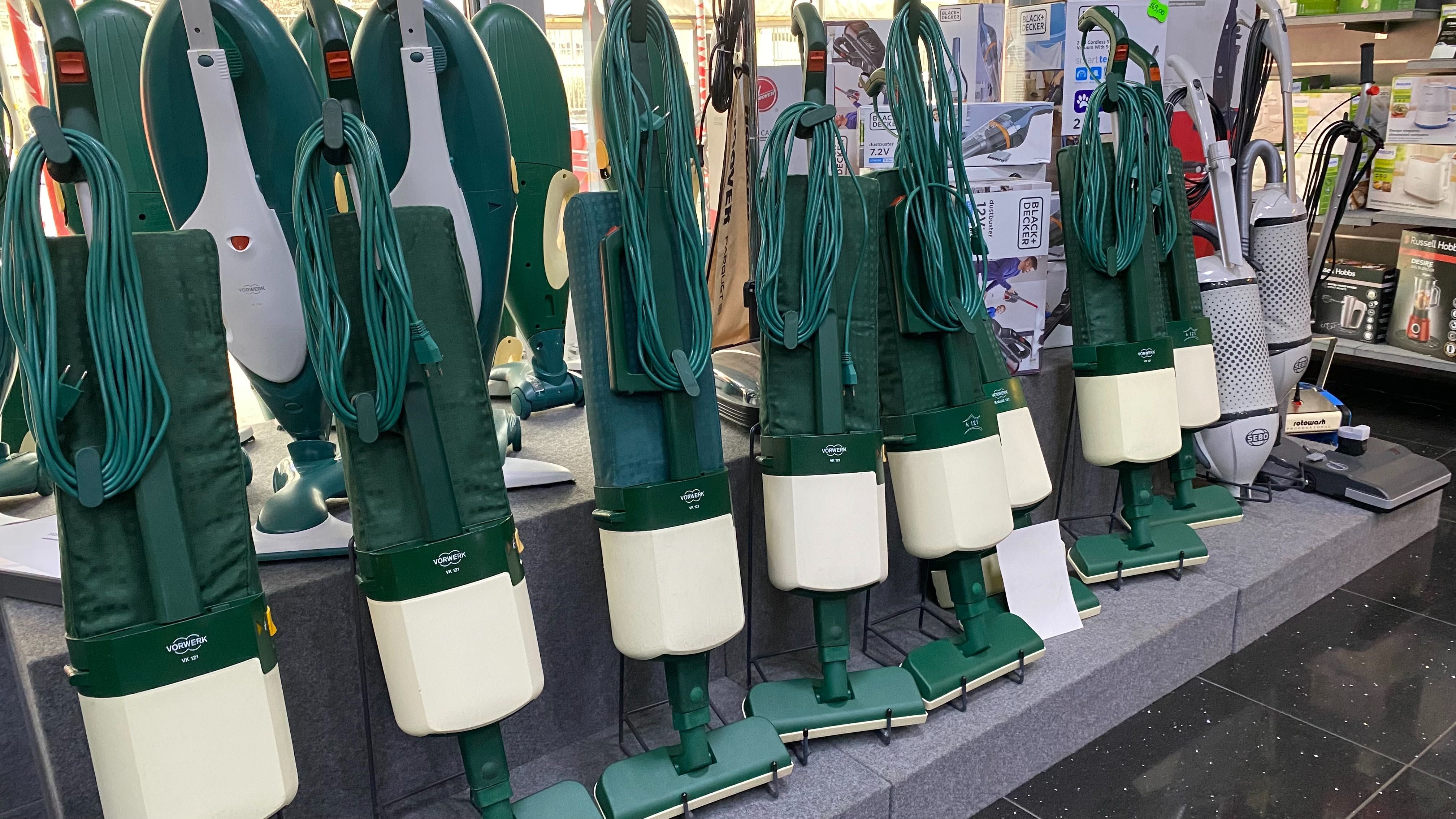 Aspiratoare Vorwerk Vanzare Folletto Service Piese de schimb