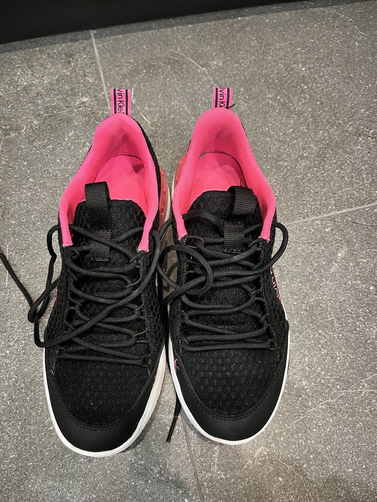 Дамски маратонки Nike