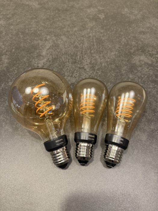 Becuri Philips Hue decorative, 550lm