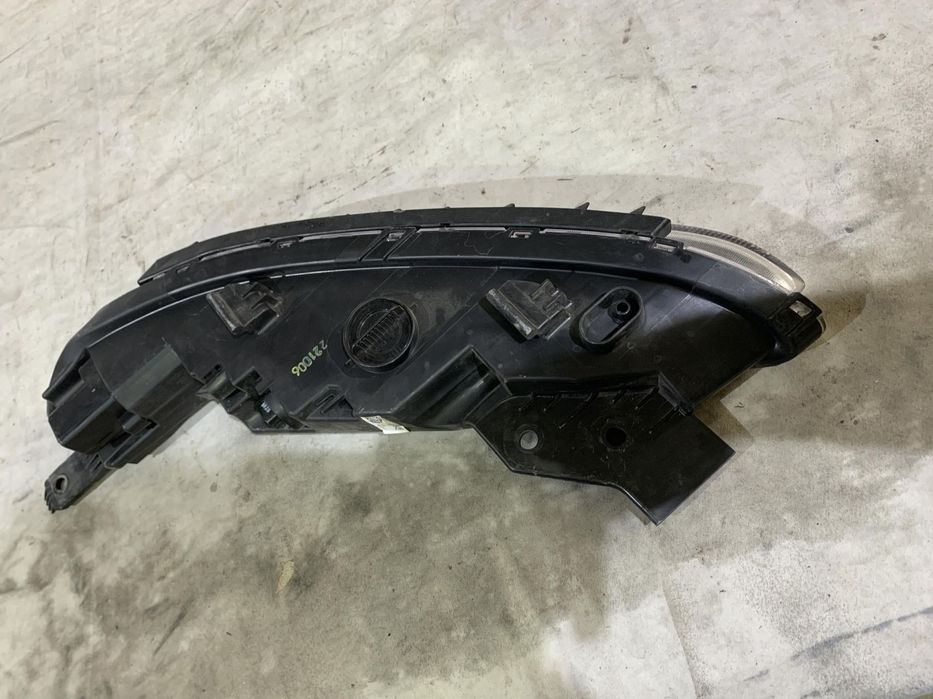 Far dreapta, Hyundai Kona, facelift, 2020, 2021, 2022, 2023, cod origine OE 92208-J9600.