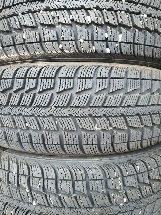 Продам резину r17 в идеальном состоянии