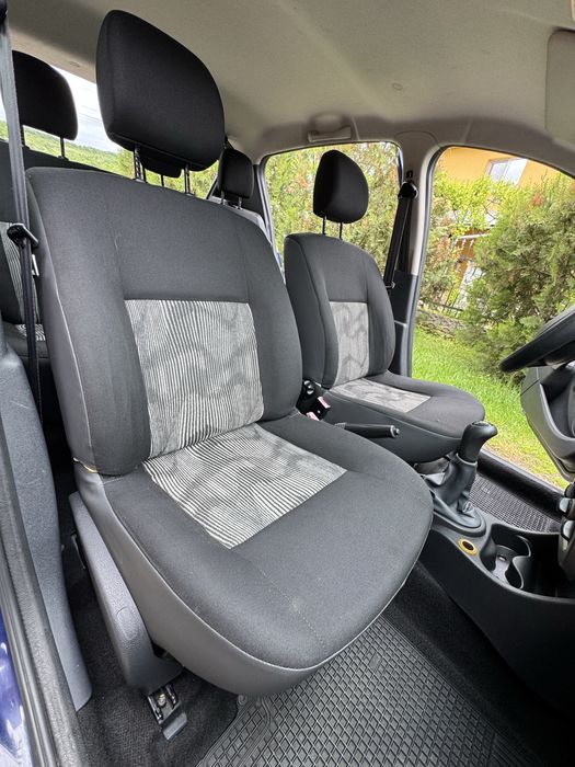 Vând Dacia Sandero Motor 1.4 Benzină MPI 2009 cu Climă Import Germania