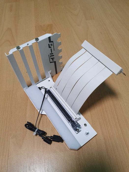 Suport Vertical GPU EZDIY-FAB, cu cablu Riser PCIe 4.0, ARGB, Alb