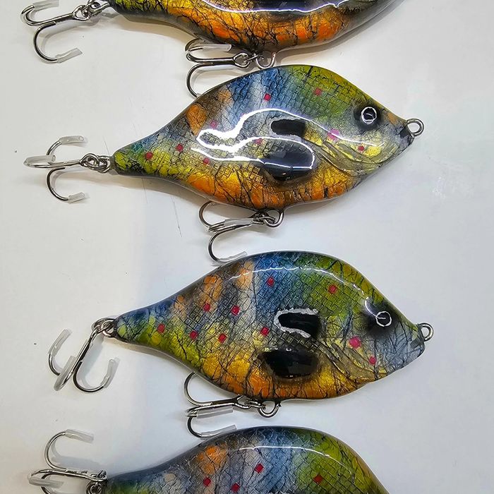 Ръчно изработен джърк модел Bilbo ,цвят /слънчевка/за риболов на щуки