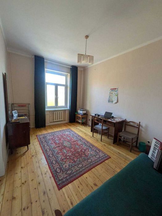 Высокопотолочка Кupпuч 3/3/4 балкoн 2/4 и 1,2/3 Орueнтup Аллeя Гaгapuн