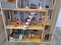 Къща за кукли на 3-ри етажа