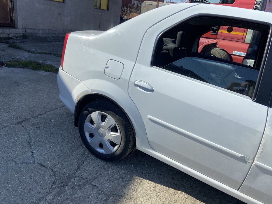 Dezmembrez logan 1.2 benzina si 1.5 dci euro 5