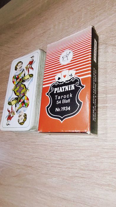 Taro карти Piatnik