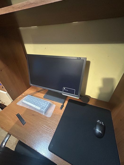 Гейминг монитор BenQ XL2411P 144hz