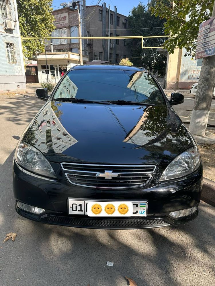 Новая Gentra Продается. Цена 13700$. Торг есть.