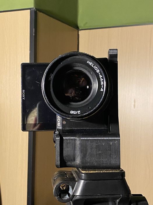 Продам Sony A5100 и объектив Helios 44M-4