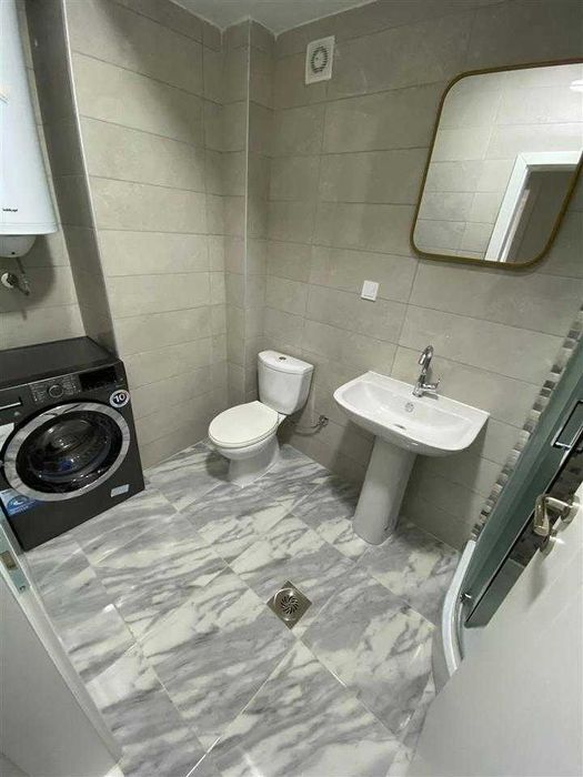 Дава се под наем Двустаен апартамент в Бургас, Зорница - 63 кв.м за 219.3 € - Снимка #4