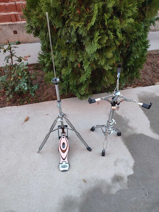 Фус машина и стойка за барабанче