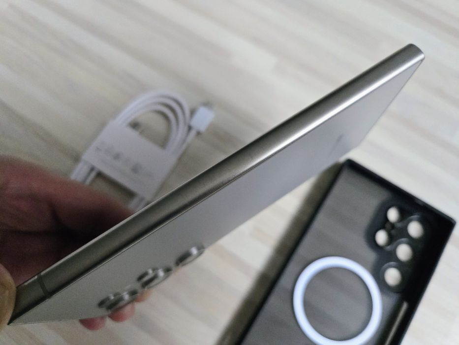 Samsung S24 Ultra 512 garanție