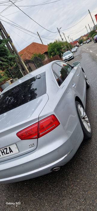 Vând Audi a 8 Pret FIX