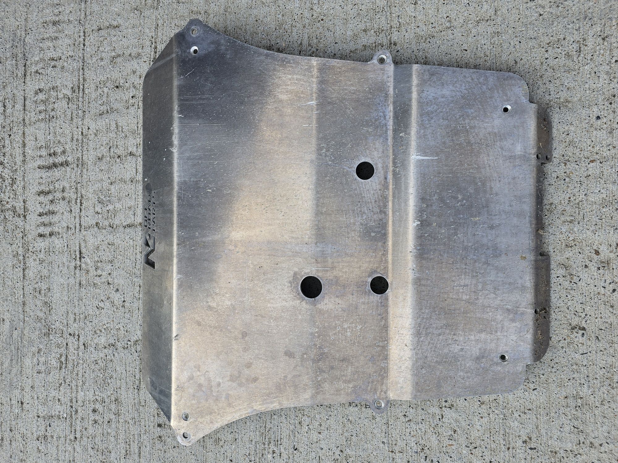 Scut motor aluminiu Dacia Duster