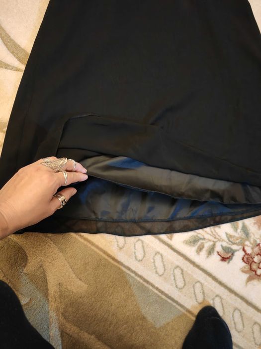 Vand rochie alb si negru