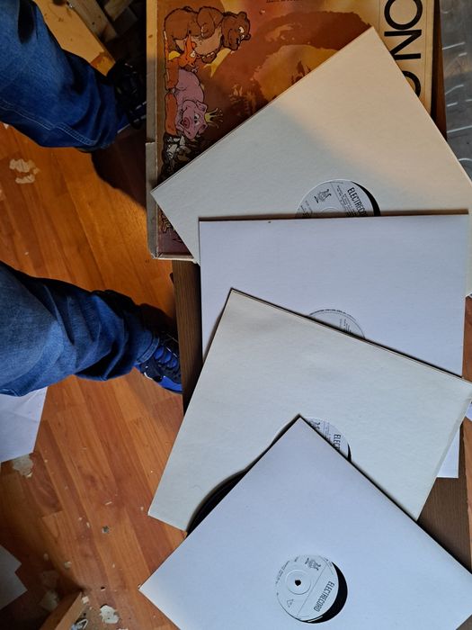 Povesti copii, discuri vinil, 30 lei