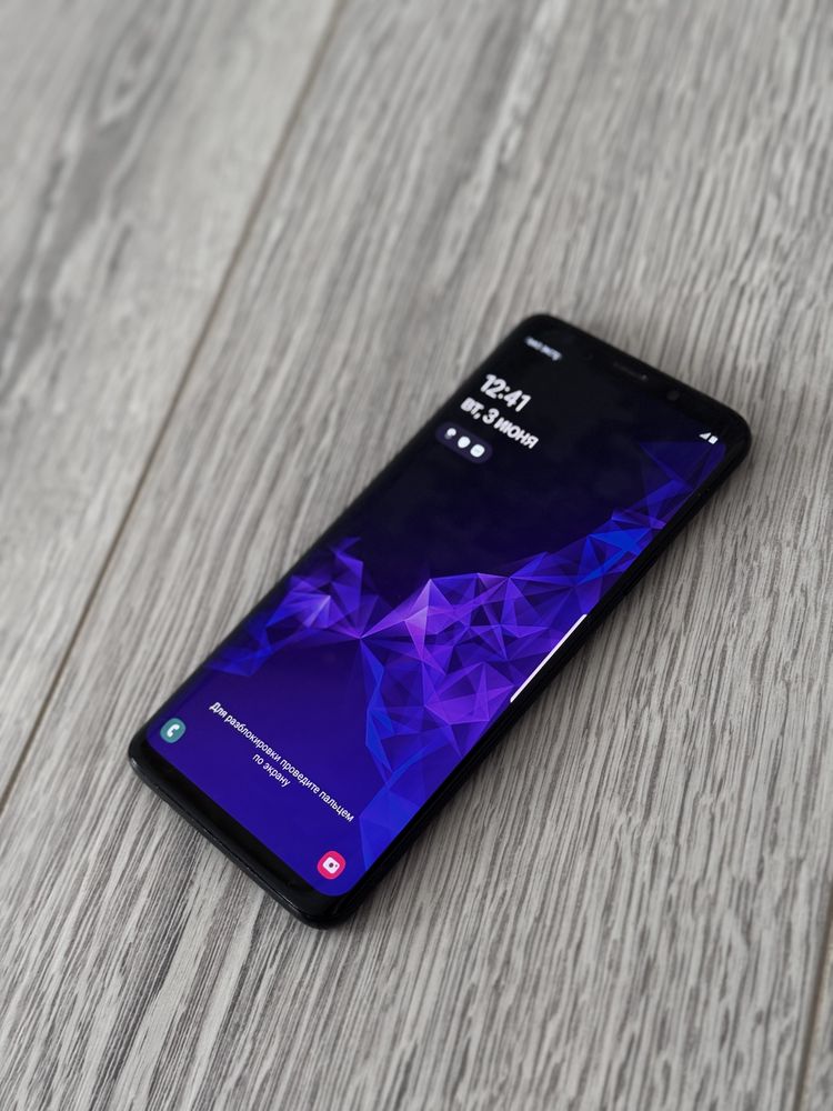 продается Samsung S9+