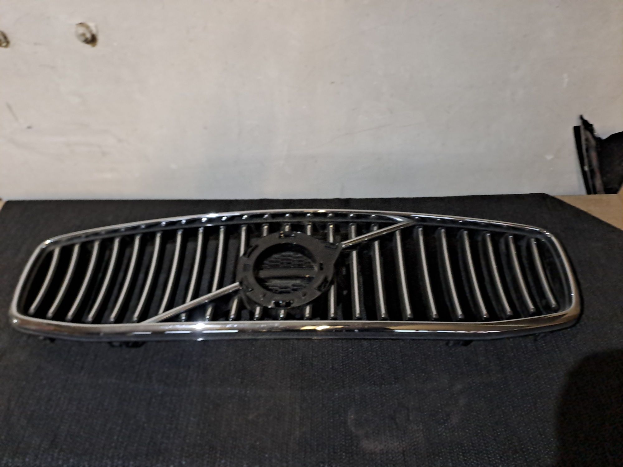 Volvo S90/V90 предна решетка