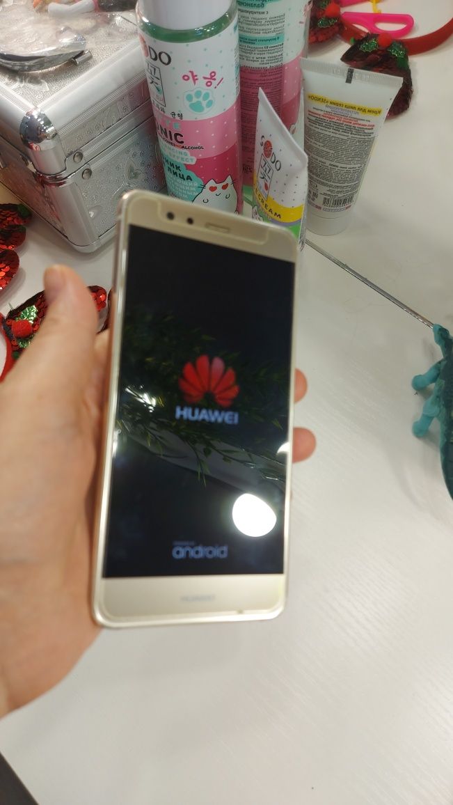 Смартфон Huawei p10 lite