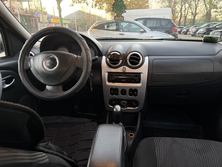 Logan benzina 1.6 16V 105 CP - an 2008 - 203000 km