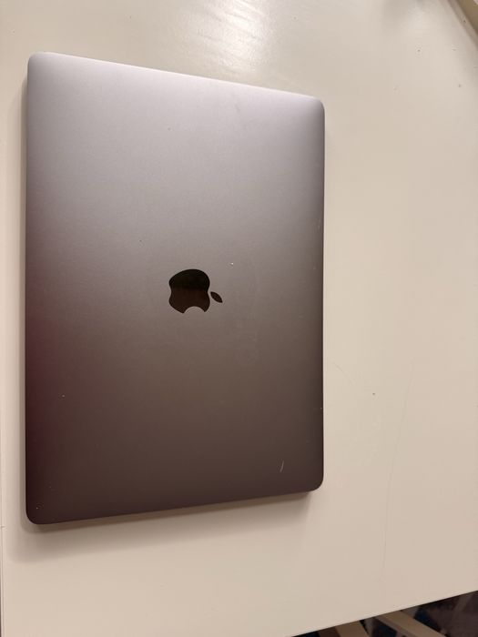 Vand laptop MacBook pro 13 inch