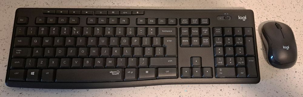 Set tastatura si mouse wireless,  Logitech, SilentTouch Model M220