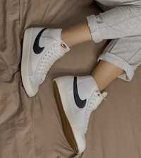 Продам кроссовки Nike blazer